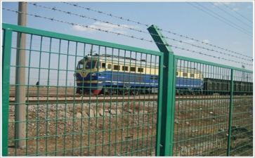 鐵路護(hù)欄網(wǎng)